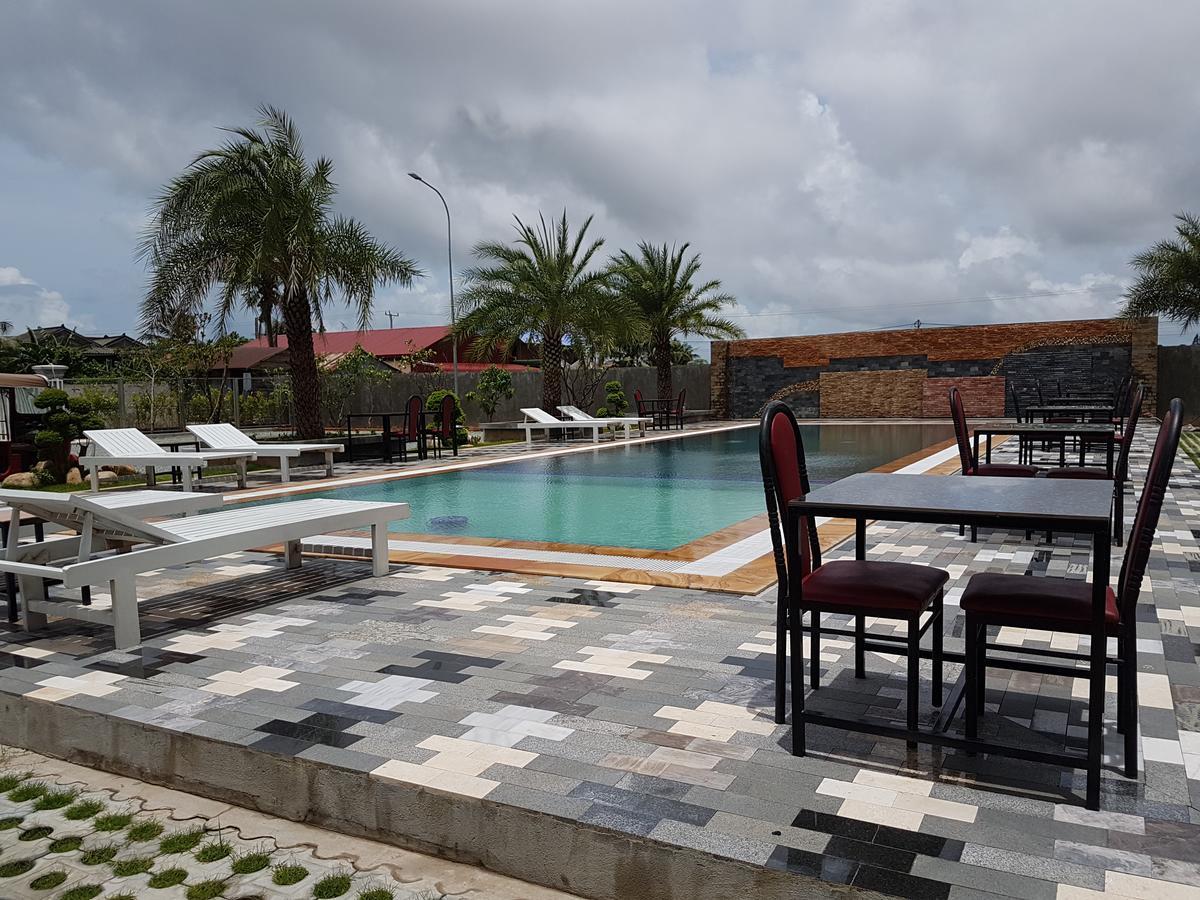 Two Moons Resort Kampot Ngoại thất bức ảnh