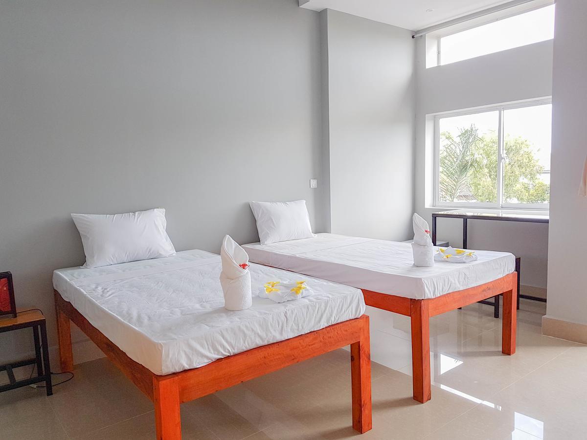 Two Moons Resort Kampot Ngoại thất bức ảnh