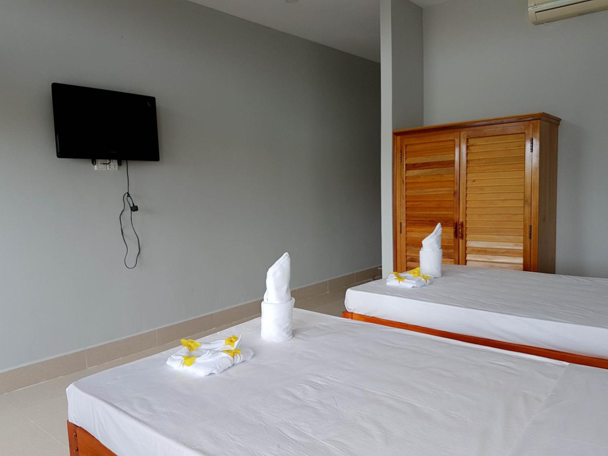 Two Moons Resort Kampot Ngoại thất bức ảnh