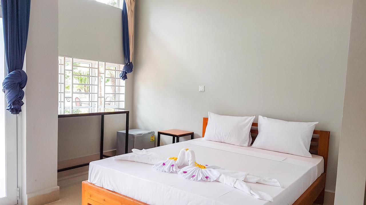 Two Moons Resort Kampot Ngoại thất bức ảnh